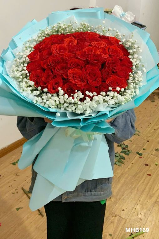 Bó hoa hồng đỏ tại shop hoa tươi Bà Rịa