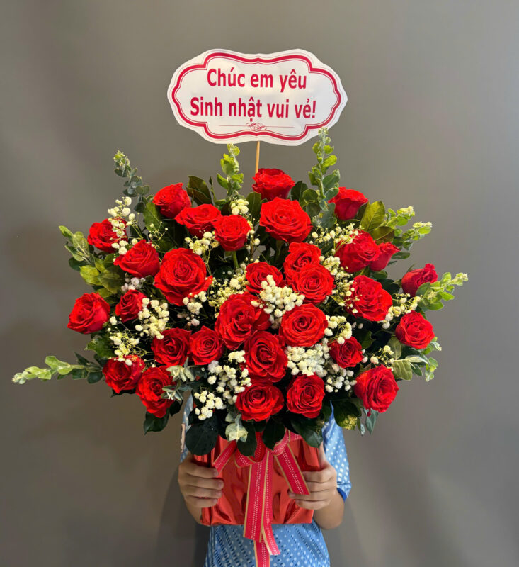 Giỏ hoa chúc mừng tại shop hoa Hoài Nhơn Bình Định