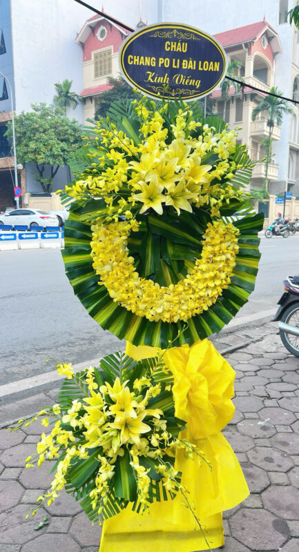 Hoa viếng tại shop hoa tươi Long Biên Hà Nội